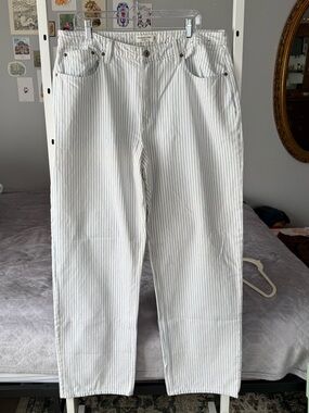 Abercrombie White Pinstripe Curve Love Jeans 16 Long
